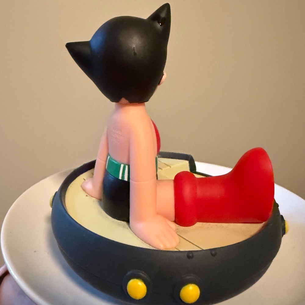 Vintage Astro Boy Vinyl Figure Display Base - Picture 2 of 7